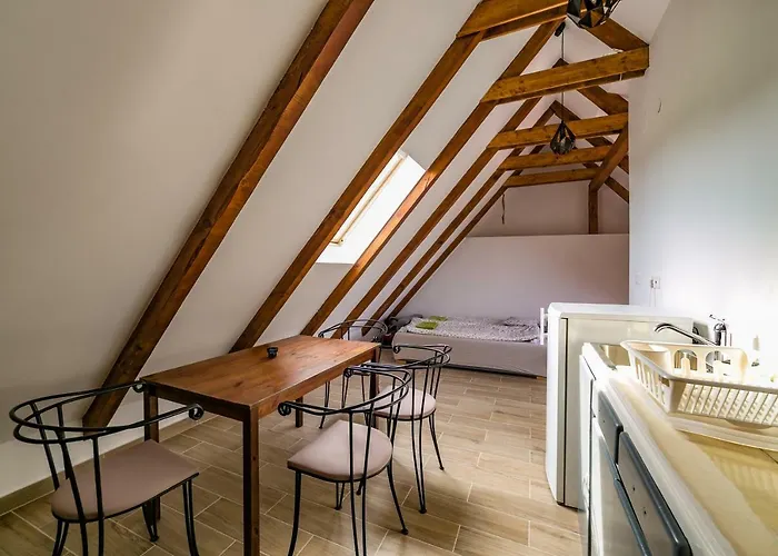 Birtok Kesei Szueret Apartmanhaz Tagyon