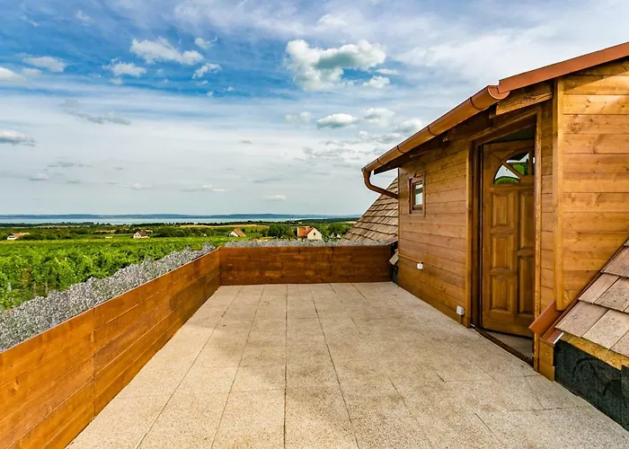 Birtok Kesei Szueret Apartmanhaz דירה