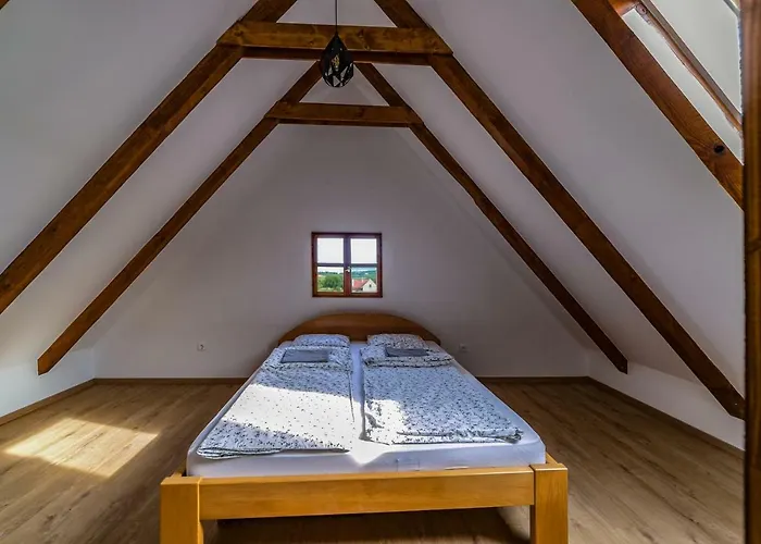 Birtok Kesei Szueret Apartmanhaz Tagyon